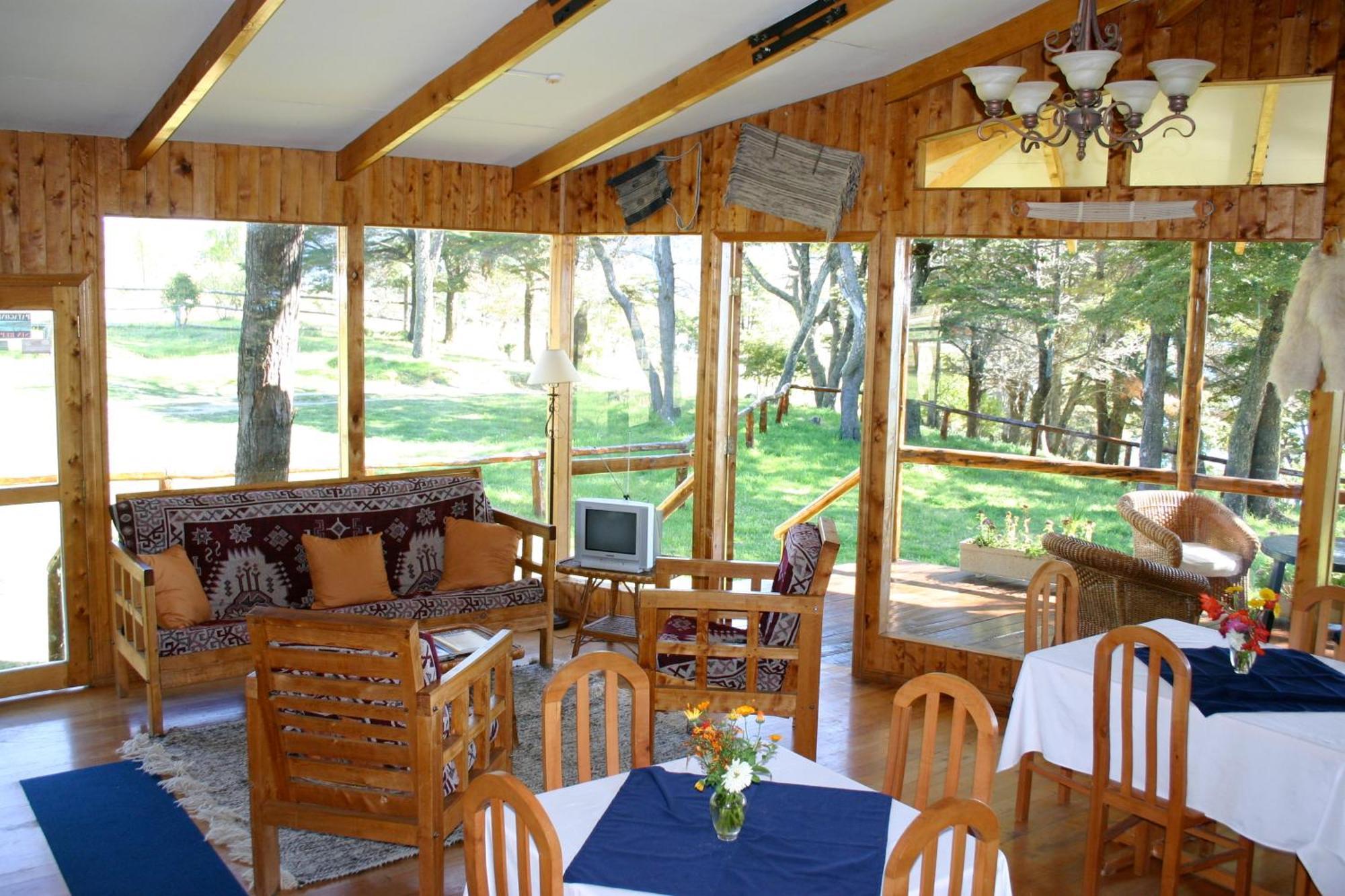 Lodge El Mirador De Guadal Puerto Guadal Ngoại thất bức ảnh