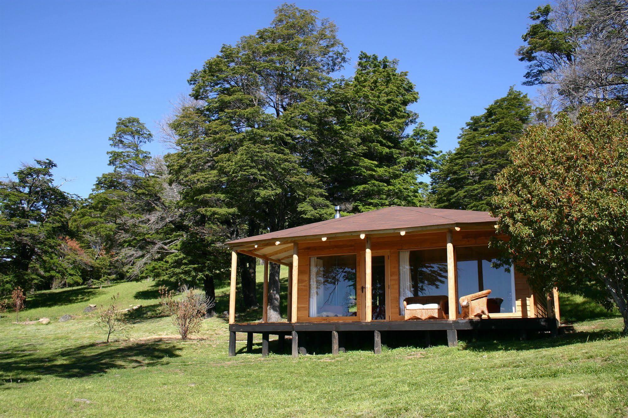 Lodge El Mirador De Guadal Puerto Guadal Ngoại thất bức ảnh