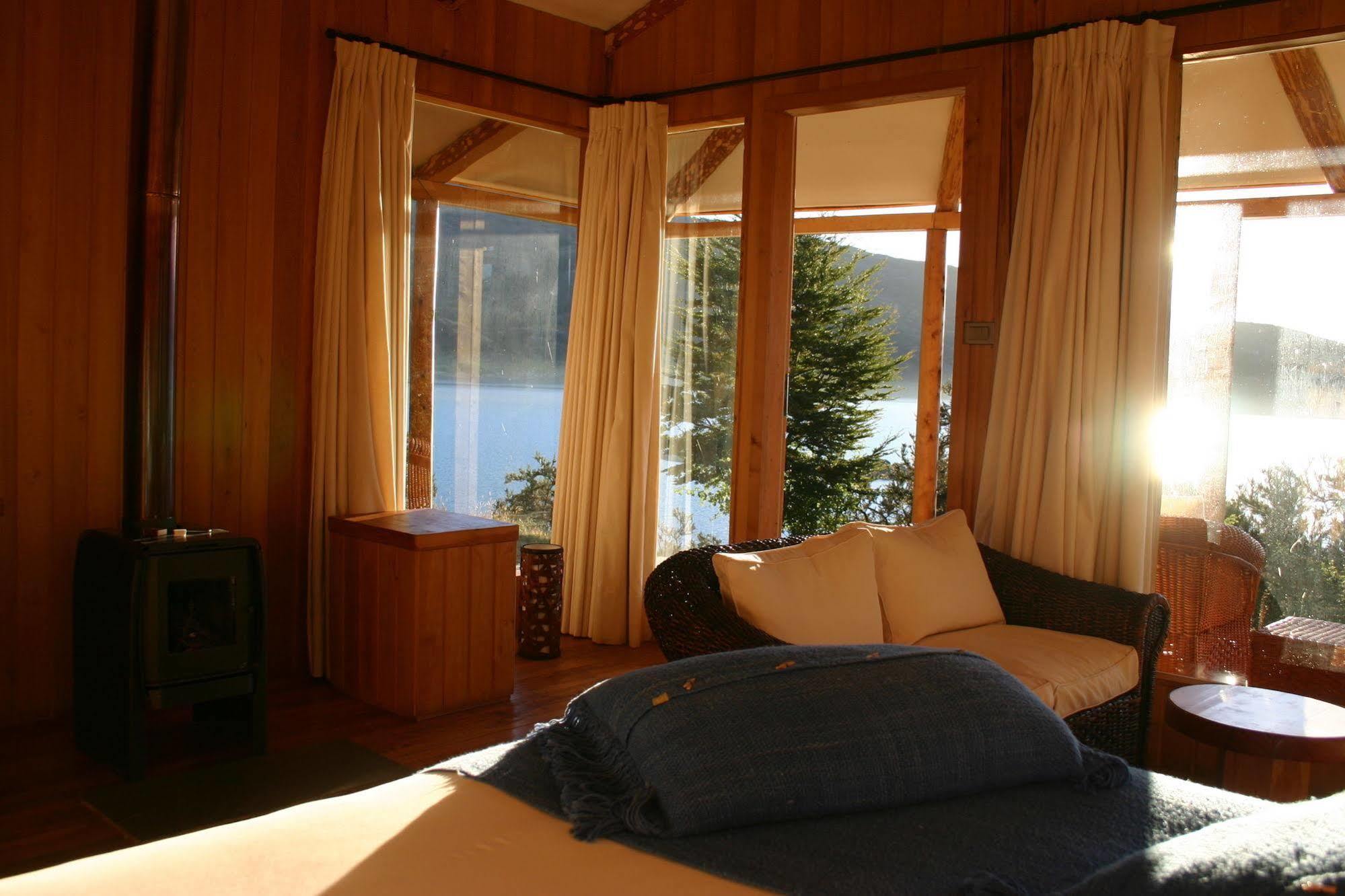 Lodge El Mirador De Guadal Puerto Guadal Ngoại thất bức ảnh